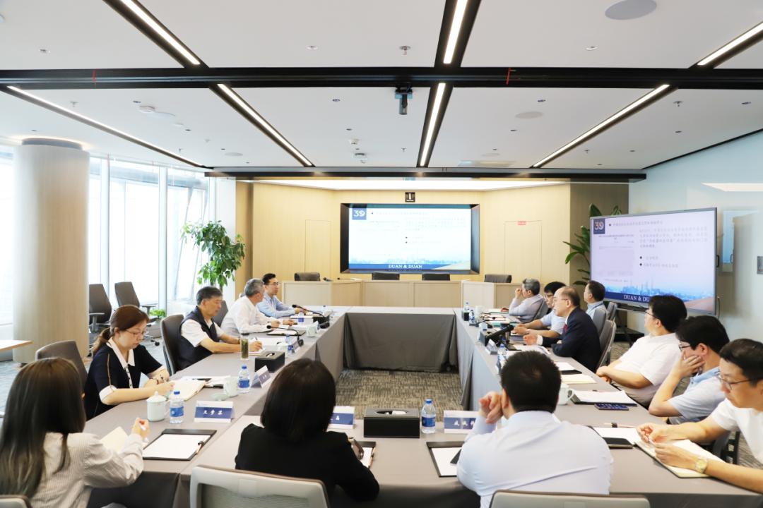 崔亚东最新动态,日常趣事与爱伴温馨时光