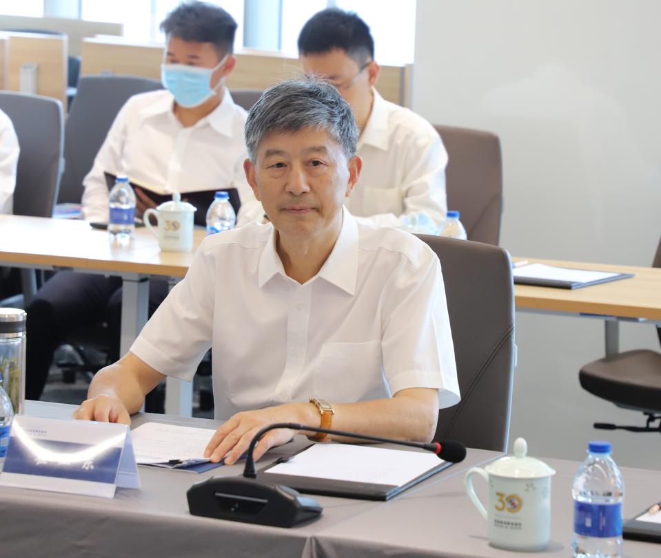 崔亚东最新动态,日常趣事与爱伴温馨时光