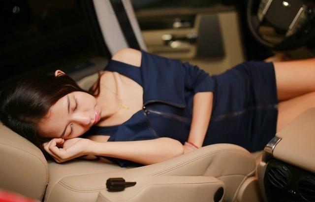 合法合规探索自然美景，远离不道德色情内容，倡导积极健康社交关系