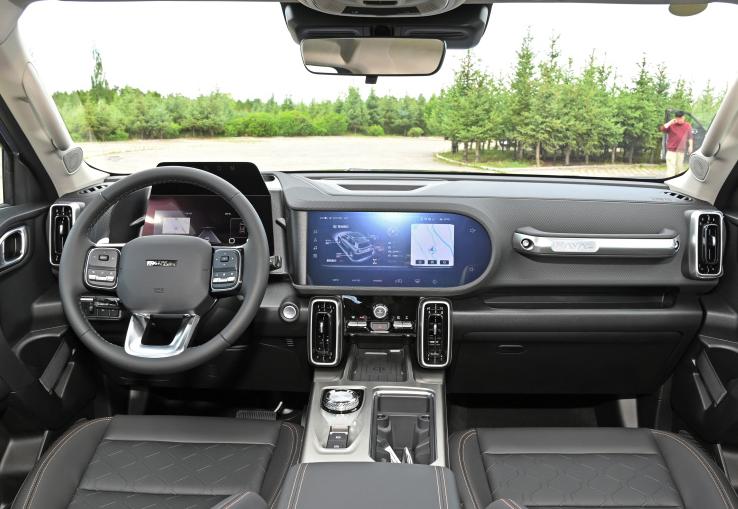 2024澳门精准正版免费,专业数据点明方法_CRV49.297定制版