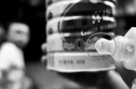 雅培奶粉最新事件深度解读与关注，聚焦关注事件背后的真相（2024年）