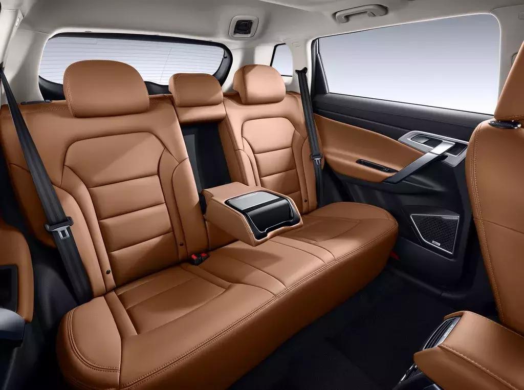 博越四驱越野视频，科技重塑越野，新时代引领者