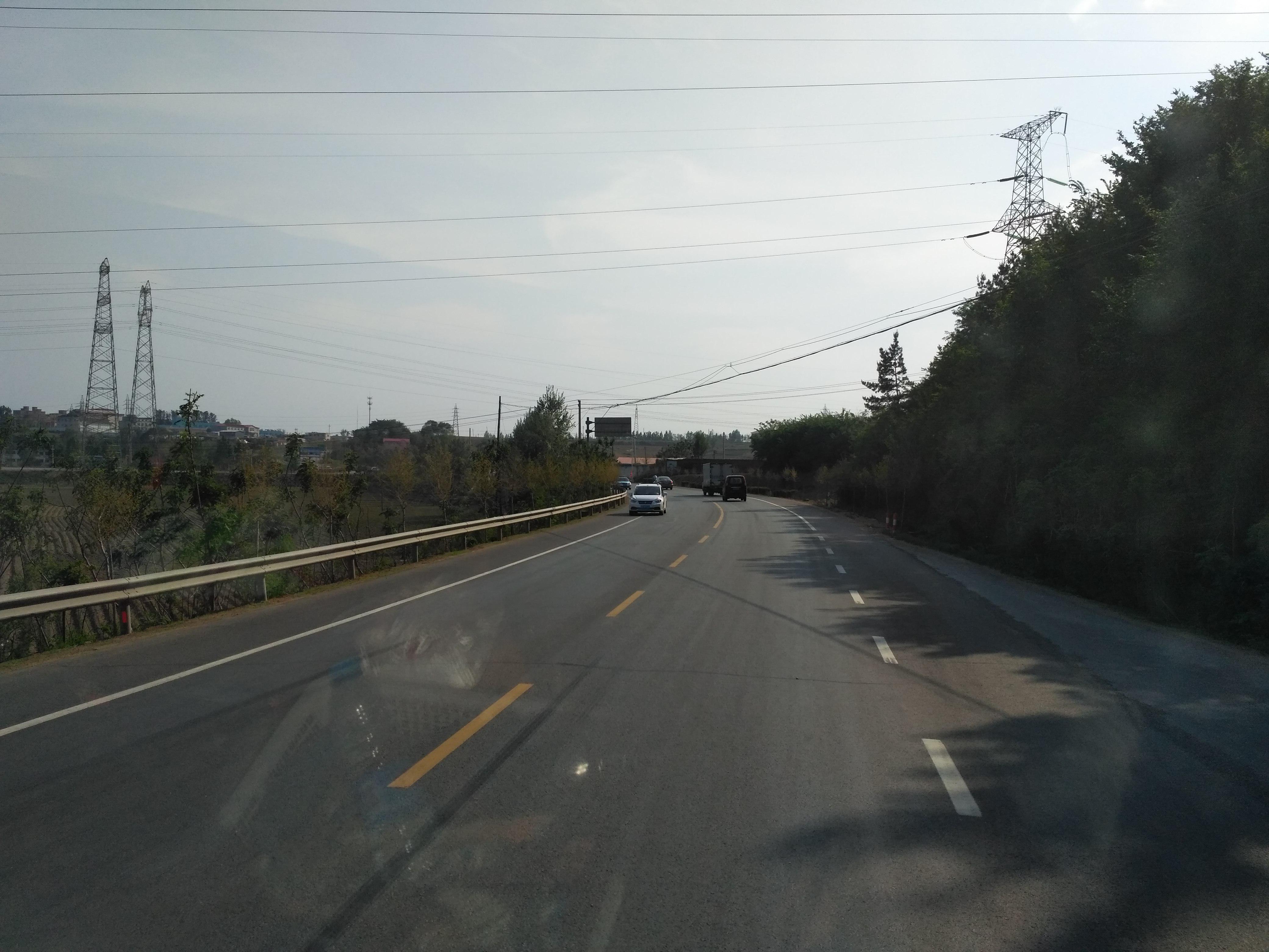 G202国道最新路况，一路前行，成就与自信并驾齐驱