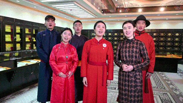 广场舞新纪元，我和我的祖国视频教学，科技舞动生活引领广场舞风潮