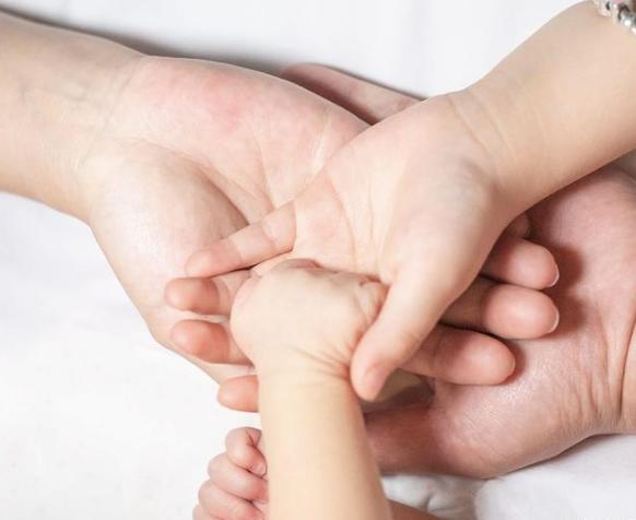 全面三胎最新政策消息，变化带来自信与成就感，励志人心振奋鼓舞的新闻报道