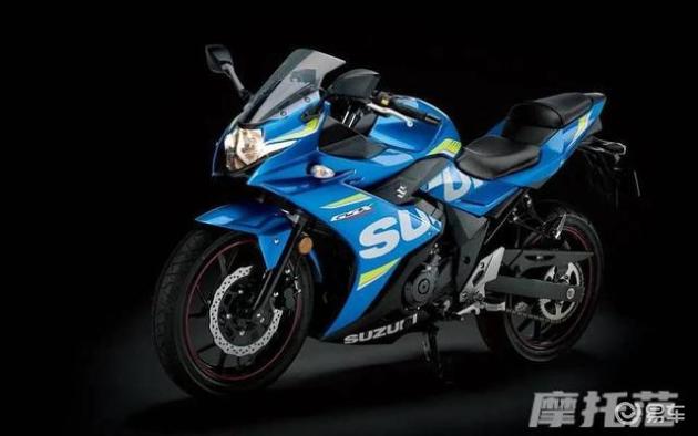 最新款铃木GSX250R极速之旅，与自然美景的邂逅