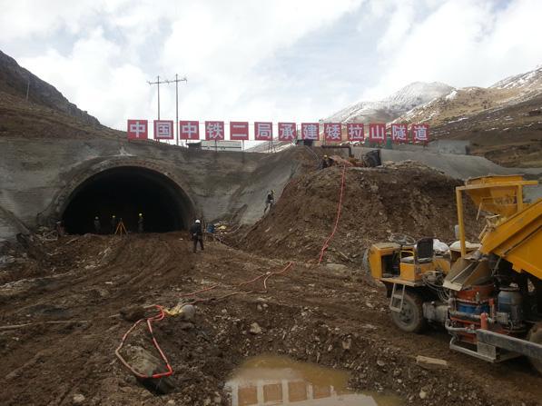 矮拉山隧道最新进展论述，工程更新与进展报告