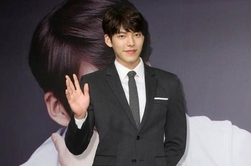 洪宗玄最新动态揭秘，揭开明星的神秘面纱