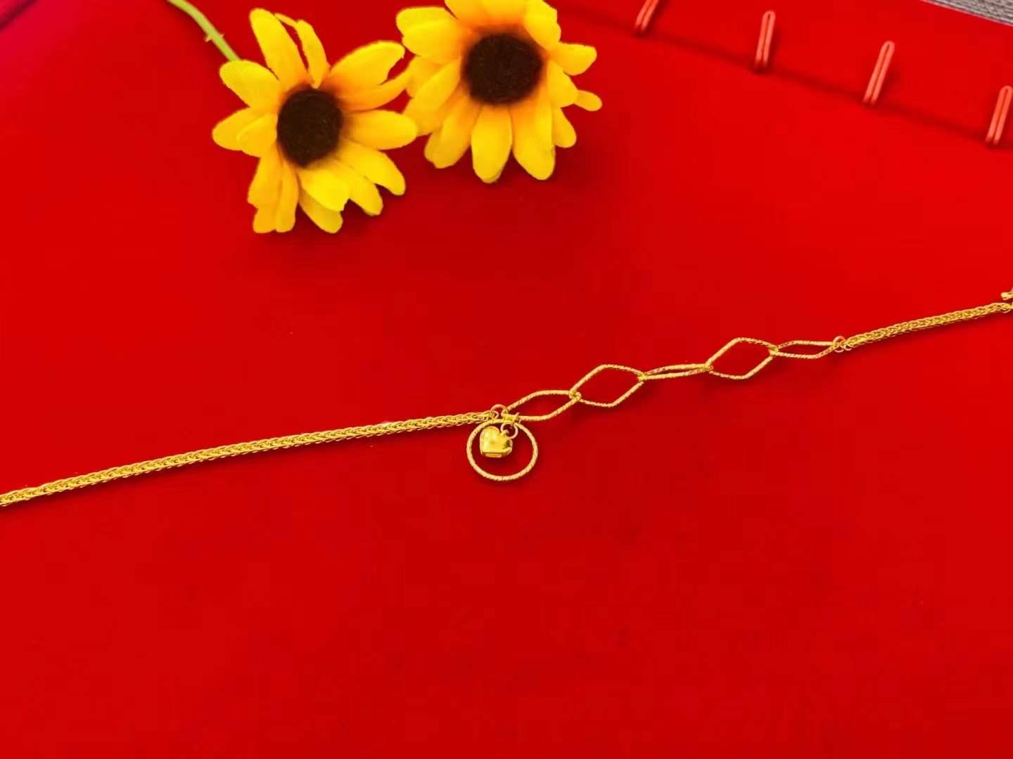 黄金价格走势分析，爱与陪伴的温馨之旅