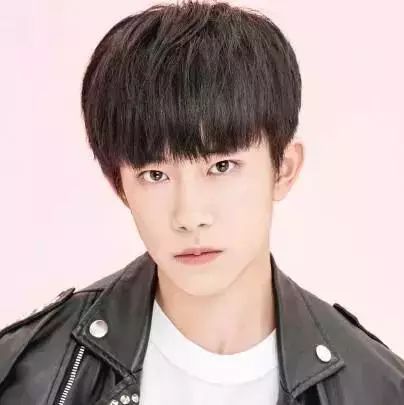 易烊千玺最新帅照,时尚潮流与多元魅力的完美融合