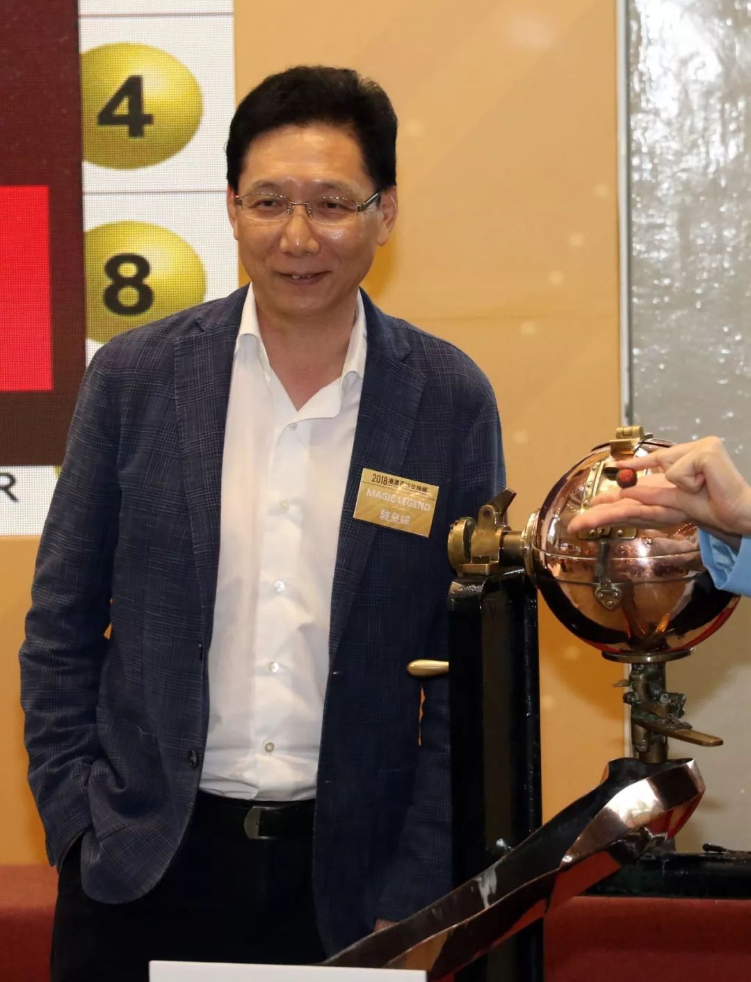 香港澳门六开彩开奖网站,科技成果解析_时尚版20.481