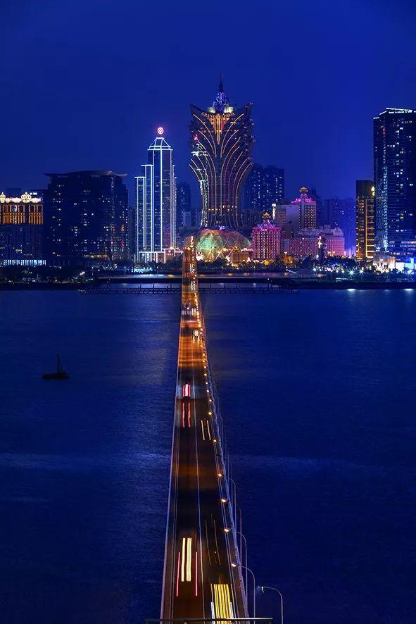 揭秘提升澳门一码一码100准确揭,精细评估方案_社交版80.115