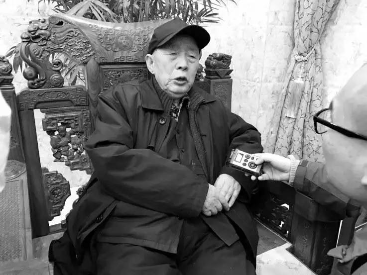 王淇老兵最新动态,英雄形象的现代解读与反思