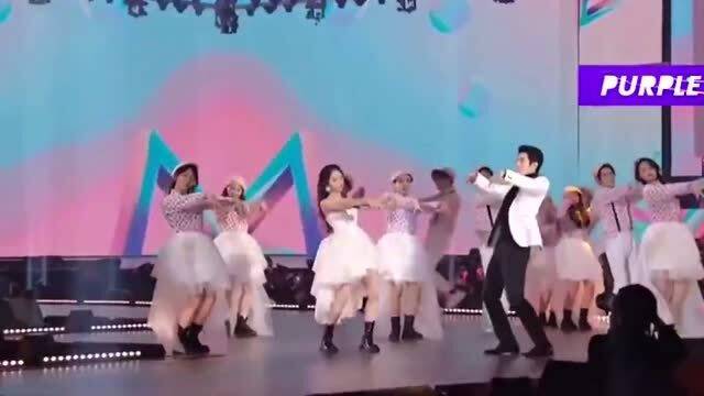 最新螃蟹舞,舞动变化,自信闪耀梦想舞台