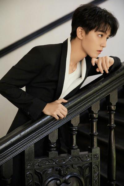 王俊凯侧脸魅力解析,颜值巅峰的秘密与独特魅力探讨