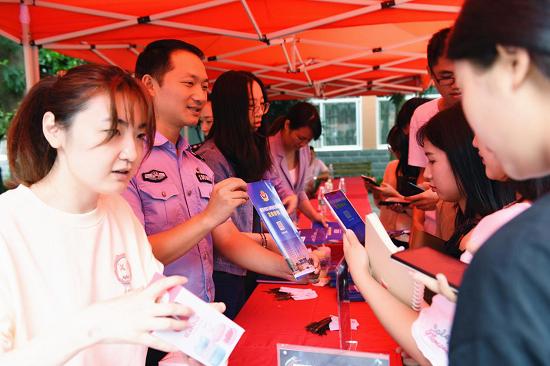 网络安全最新法律及其小故事,法律实践中的启示与应对之道