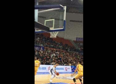 林疯狂篮球比赛录像,解读篮球热潮的钥匙