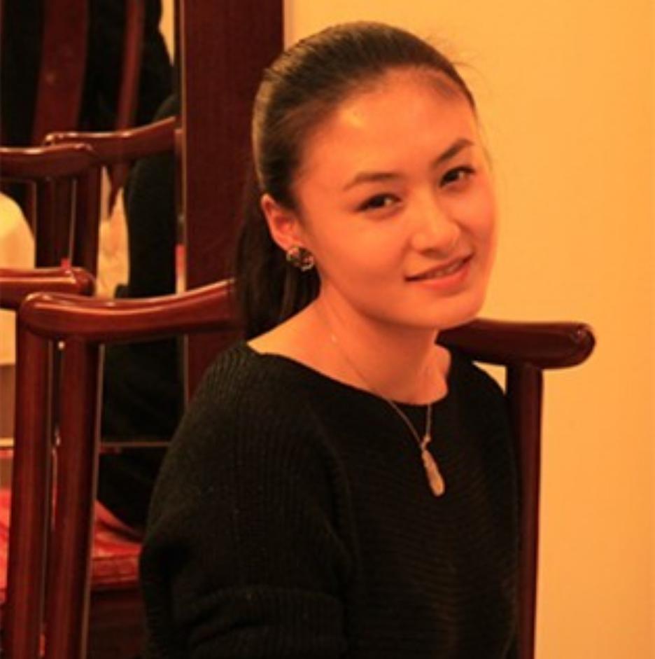 乐容容演员的成长之路,变化、学习与自信的力量