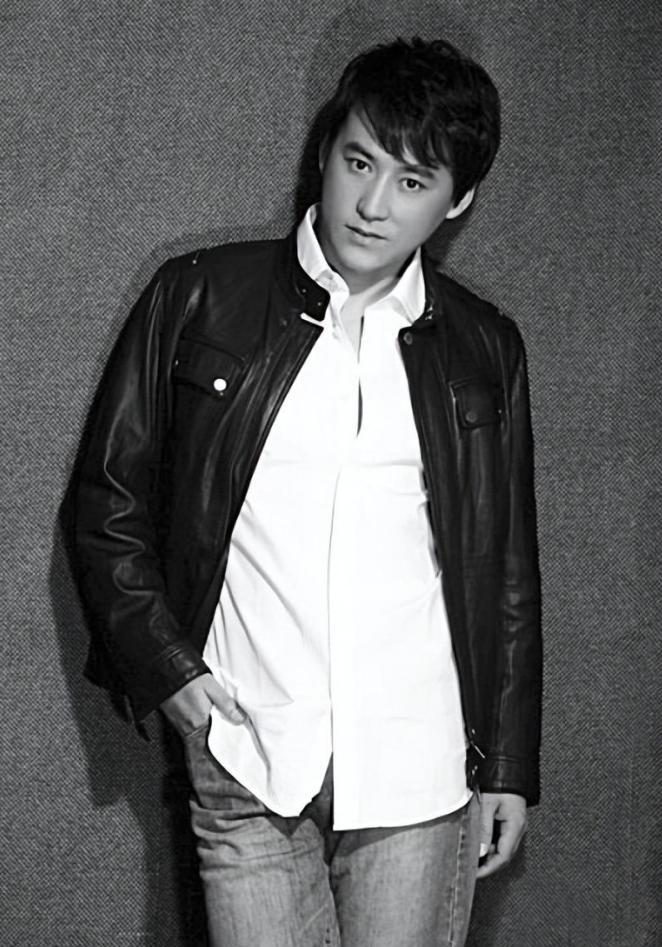 乐容容演员的成长之路,变化、学习与自信的力量