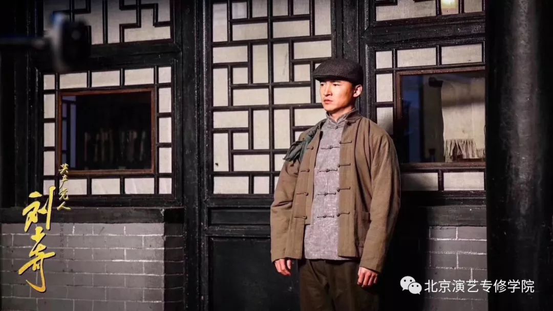 李双喜，演艺之路的璀璨之星闪耀之旅