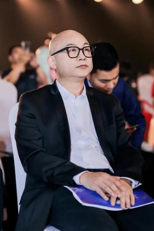 配音巨匠刘钦离世,留下声音传奇,科技之光照亮星河之路的传奇人生