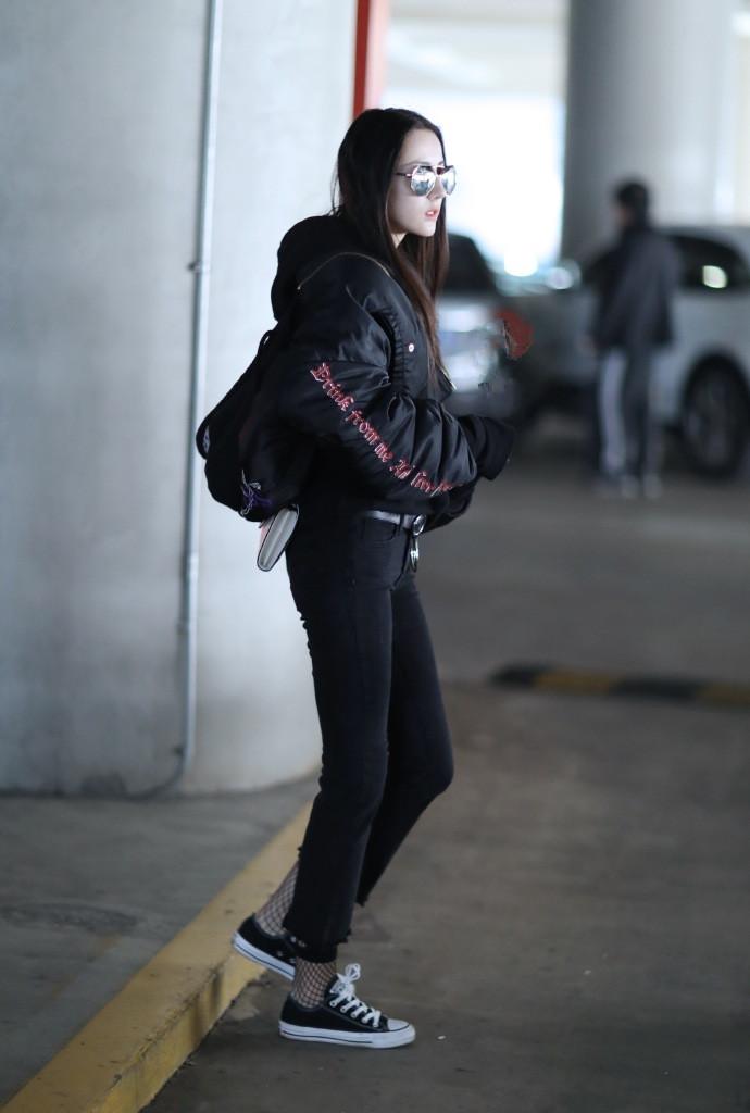 迪丽热巴最新照片，星光璀璨的时代见证美人风采