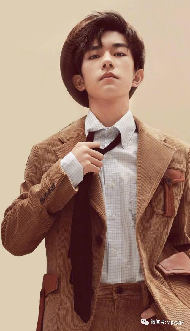 聚焦三大要点,深度解析千玺照片最新图片