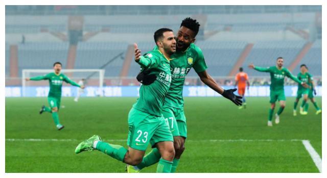 国安足球队踏足自然美景之旅,寻找内心的宁静与平和