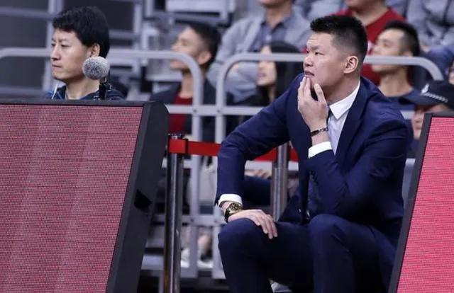 广东外援威姆斯，篮球场上的耀眼之星